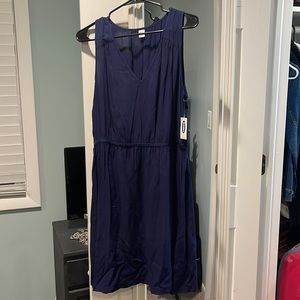 Old Navy - V-Neck Waist Defined Navy Dress Size: L